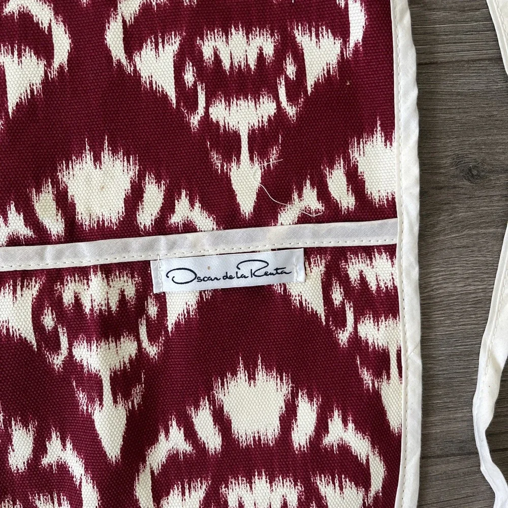 Oscar de la Renta Kitchen Apron Tie Back Burgundy White